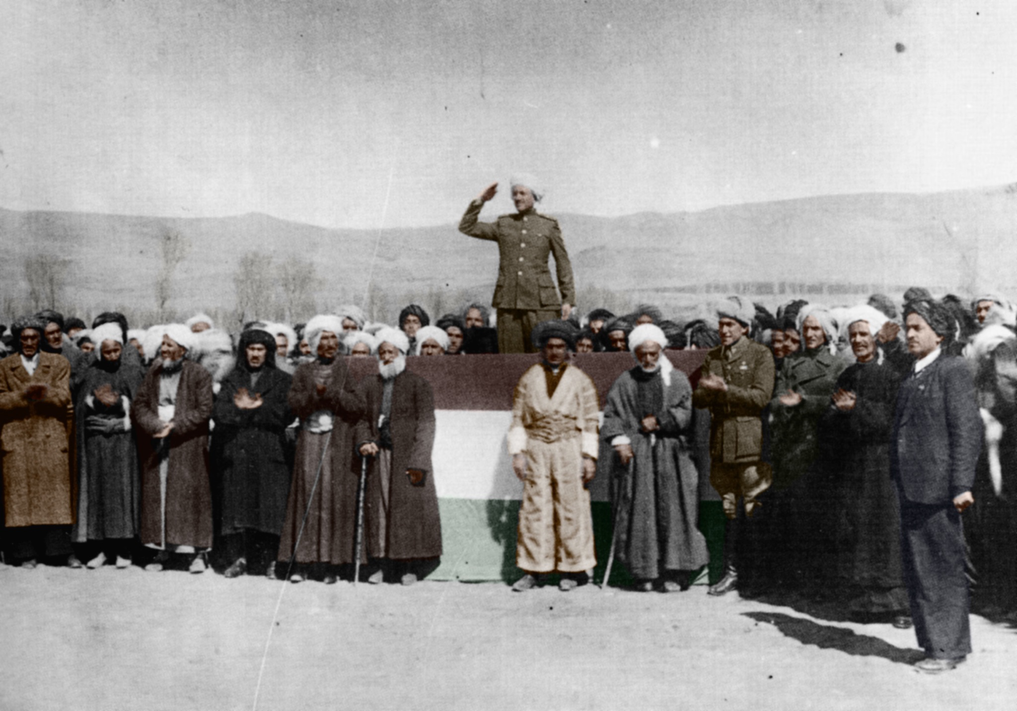 زۆربەی لایەنە سیاسییەکان پەیمانیان لەگەڵ رێبازی پێشەوا نوێکردەوە