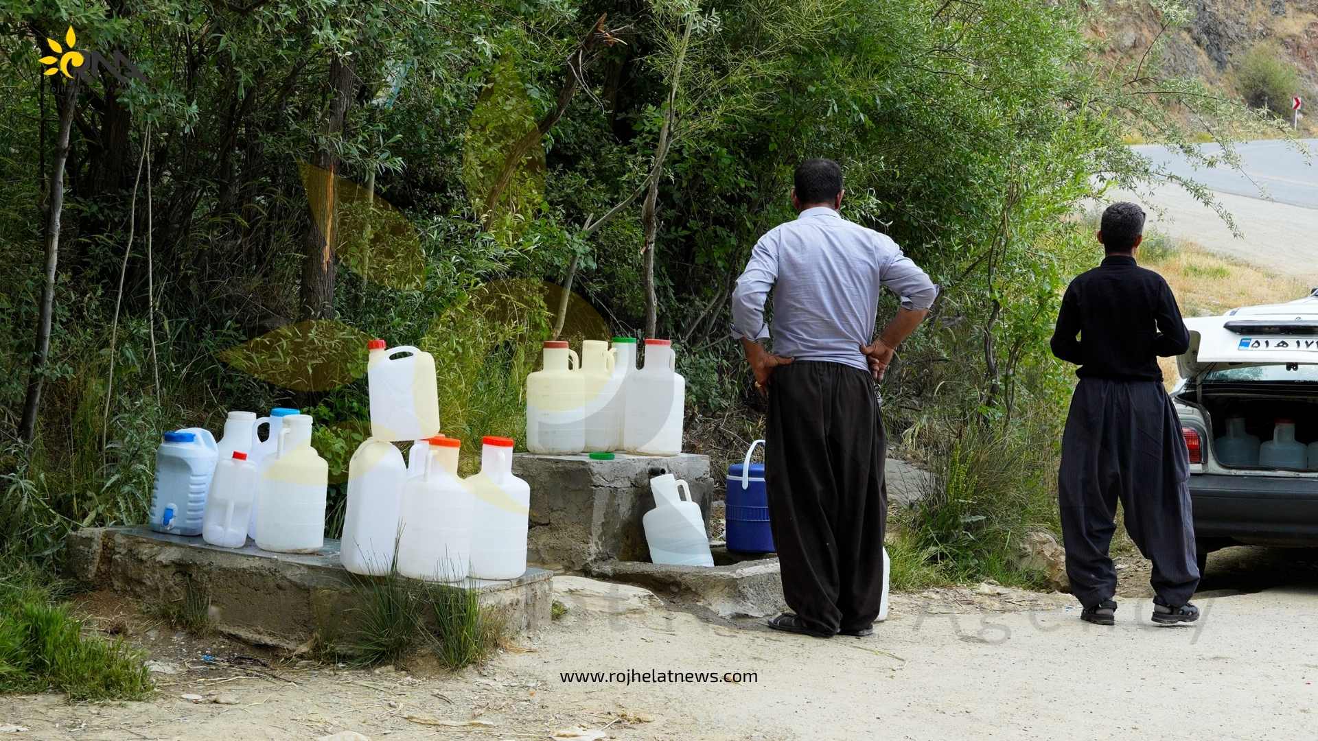 بانە بێ ئاوە، ئاربابا تینوە، هەندێک ئاوایی شەوانەرۆژ یەک کاتژمێر ئاویان هەیە