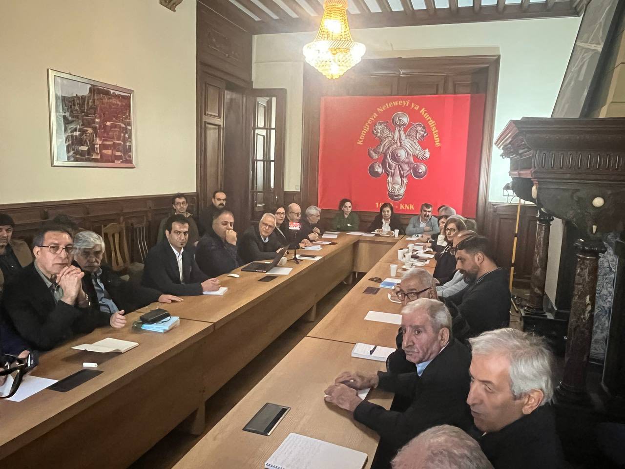 لەکۆبوونەوەی کۆنگرەی نەتەوەیی کورد، سەبارەت بە رۆژهەڵات چی باسکرا؟