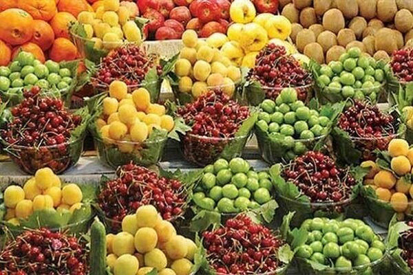 نرخی میوەی وەرزی، بۆ کیلۆیەک لە نیو میلیۆن تومەنەوە دەستپێدەکات